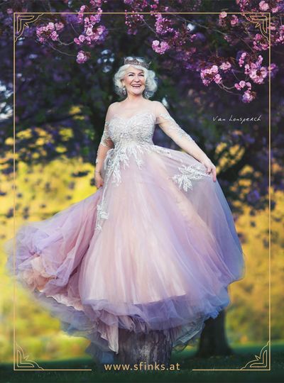 Hochzeitskleid flieder Farben